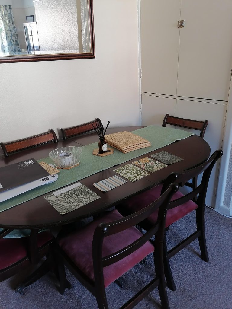 Can I Use Polyester Curtains to Recover Dining Room Chairs