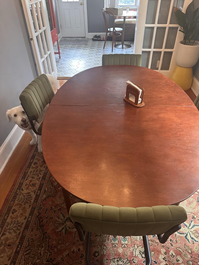 Does the Salvation Army Take Dining Room Tables