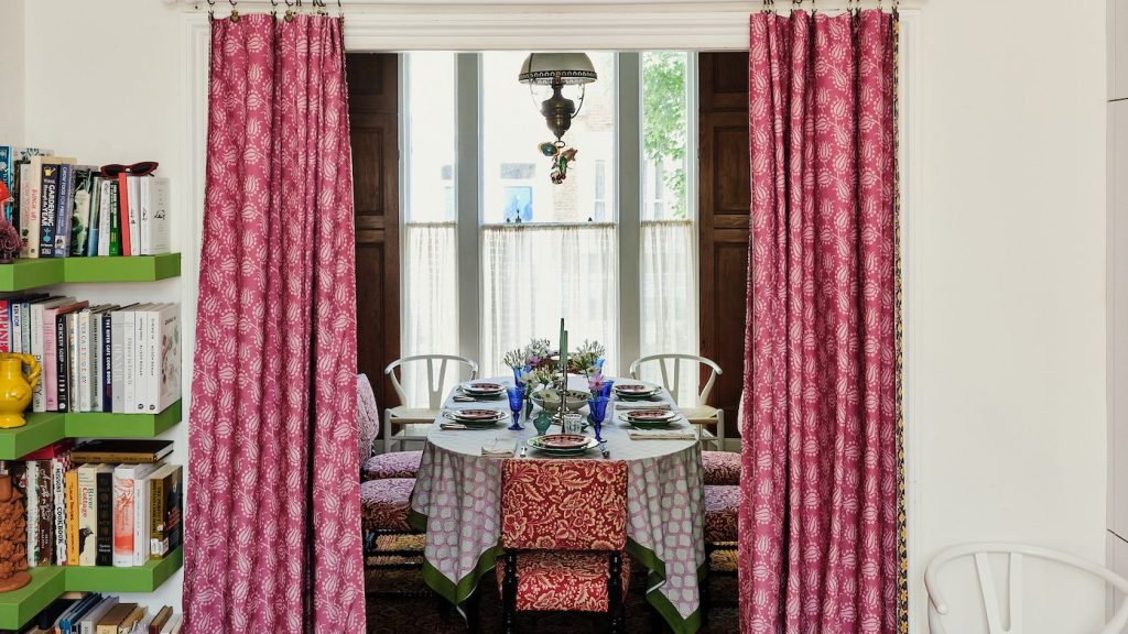 How to Separate Living Room And Dining Room With Curtains